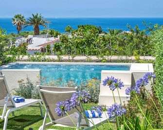 Exclusive Villa On The Sea - Ischia - Pool