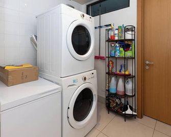 Beautiful Duplex Apartment with rooftop terrace, near the beach and waterpark - Las Lajas (Panamá) - Lavandería