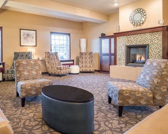 Holiday Inn Express Wenatchee By IHG - Wenatchee - Lounge