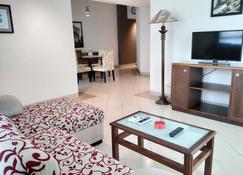 Apartemen Puncak Marina - Surabaya - Sala de estar