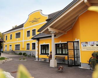 Perbersdorfer Heuriger - Neuhofen an der Ybbs