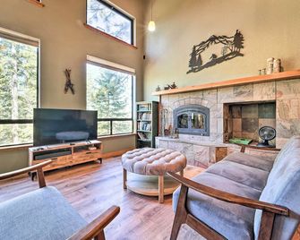 Hot Tub and Ski Shuttle Northstar Resort House - Truckee