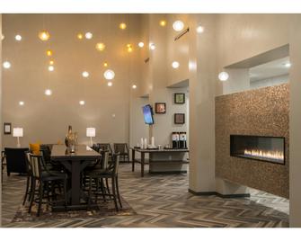 Hampton Inn & Suites Minneapolis University Area - Minneapolis - Lobby