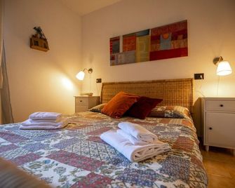 Villa Stanga - Gardaslowemotion - Tenno - Schlafzimmer