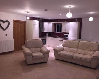 Durham Serviced Properties - The Priory - Houghton-Le-Spring - Wohnzimmer