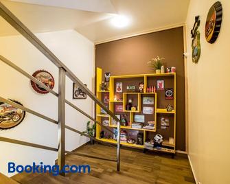 Fox Rooms Aparthotel - Eski Zağra - Bina