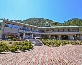 Hotel Uneri - Okinoshima - Building