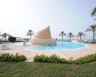 Al Jazira Hotel and Resort - Ghantoot - Pool