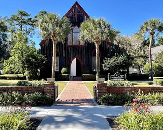 Charming Bluffton Flat Near Hilton Head, May River, Shoppings - Bluffton - Building