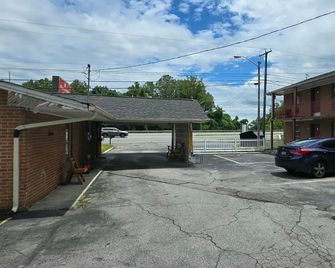 Hometown Inn Rocky Mount Va - Rocky Mount - Edificio