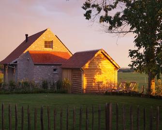 't Ligt ter Velde, oase van rust, sauna, directie Brugge - Lichtervelde - Building