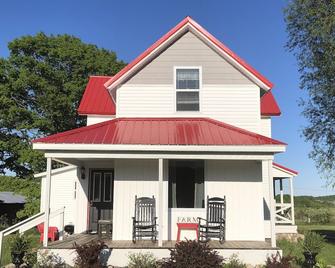 Historic Vacation Rental on Acres of Farmland near Aloha State Park, Michigan - Cheboygan - Building