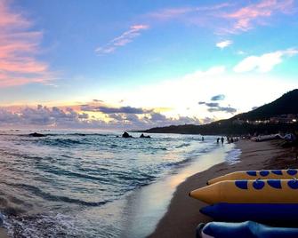 Seyan Inn - Hengchun Township - Strand