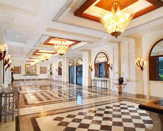 Melia Purosani Yogyakarta - Yogyakarta - Hành lang
