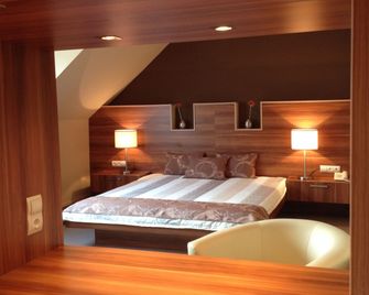 Alfa Hotel - Győr - Slaapkamer