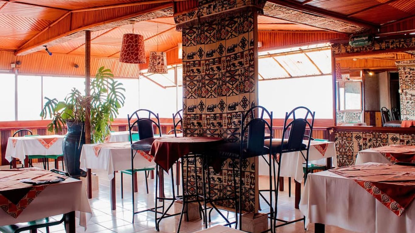 أوكابي هوتل