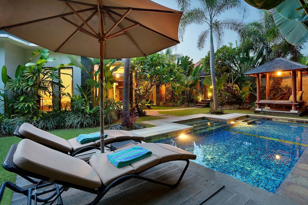 Askara Villa - North Kuta - בריכה