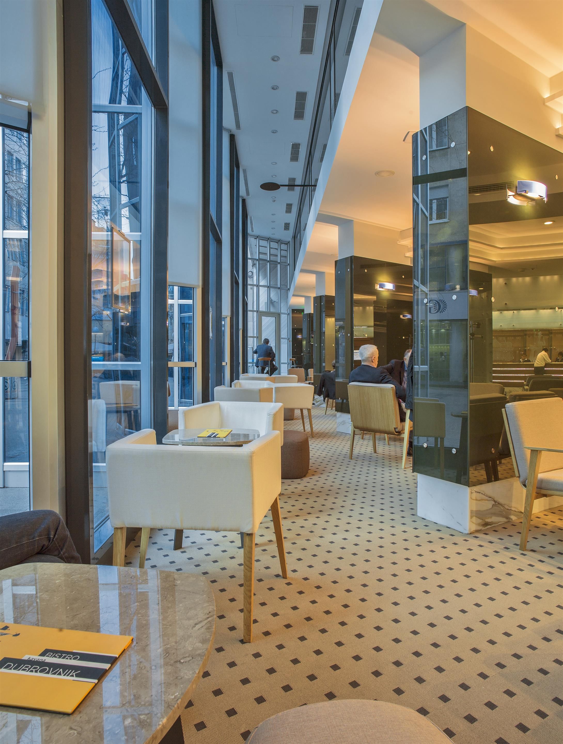 Hotel Dubrovnik - Zagrzeb - Lobby