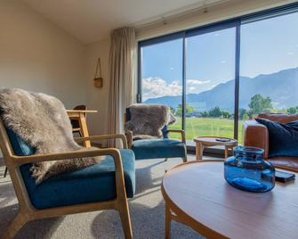 Earnslaw View, new build 3 bedroom holiday home - Glenorchy