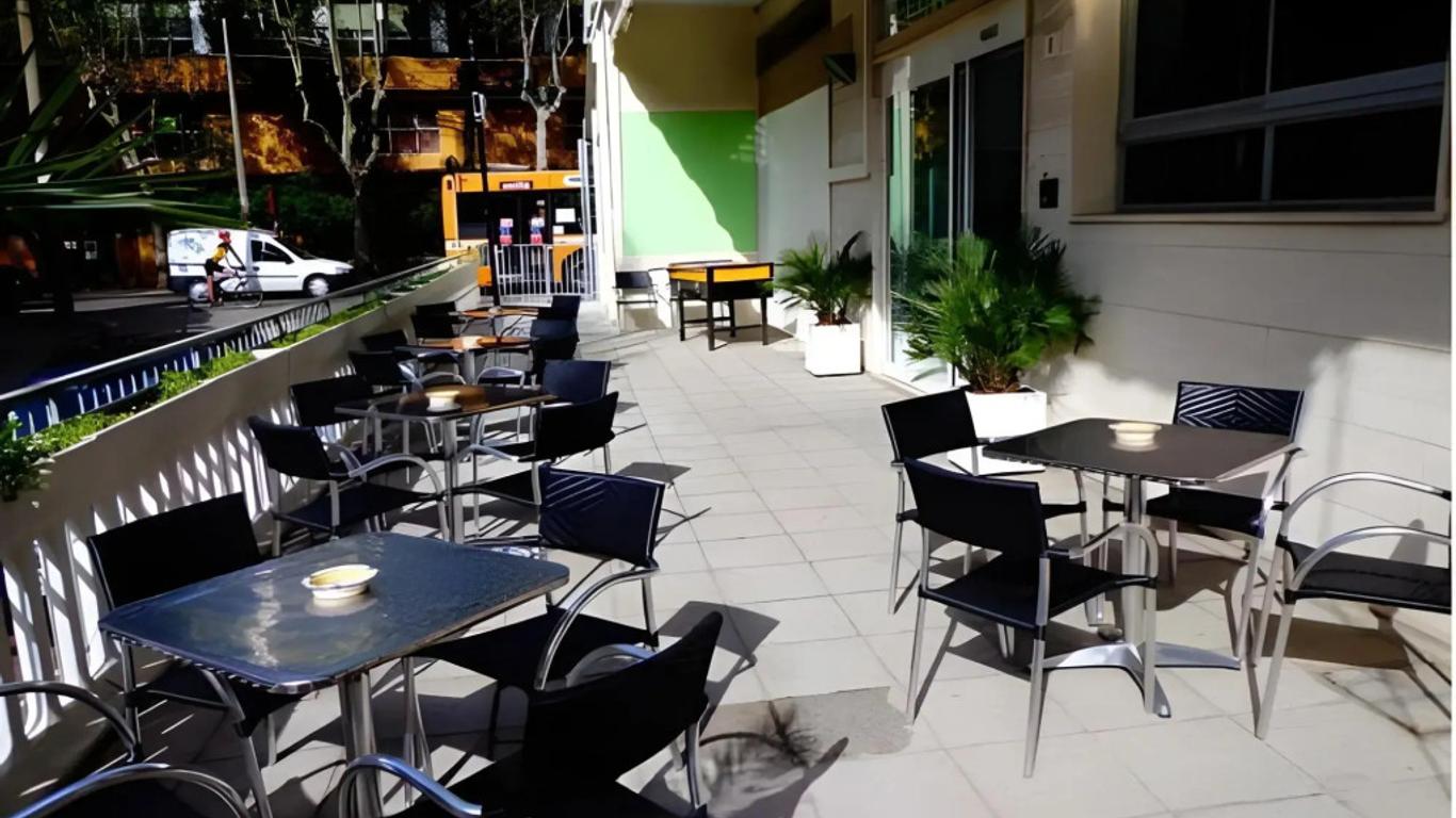 โรงแรมซานติอาโก