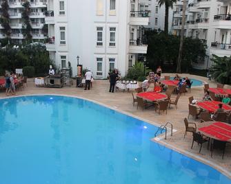 Xeno Club Mare Hotel - Mahmutlar - Zwembad