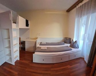 Arca 2 - Leukerbad - Bedroom