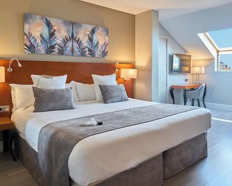 Hotel Puerta de Toledo - Madryt - Sypialnia