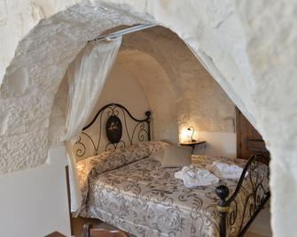 I Trulli Del Nonno Michele - Αλμπερομπέλο - Κρεβατοκάμαρα