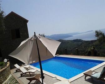 La Torretta Di Pollica - Pollica - Piscina