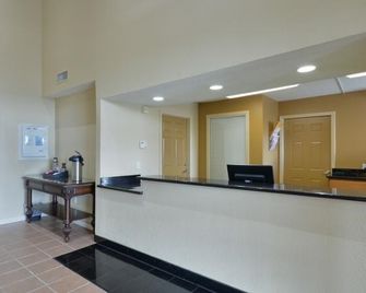 Intown Suites Extended Stay Select Houston Tx - Brookhollow - יוסטון - דלפק קבלה