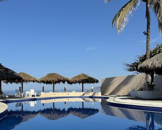 Hotel Barra de Navidad - Barra de Navidad - Piscina