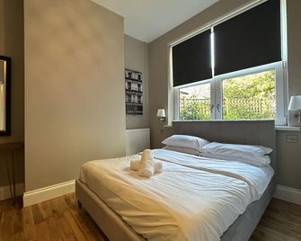 The Riverhouse - Cardiff - Quarto