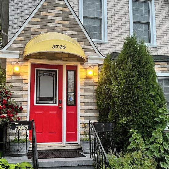 Building view of Cozy House B&B