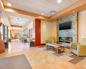 Best Western Plus Barclay Hotel - Port Alberni - Lobby