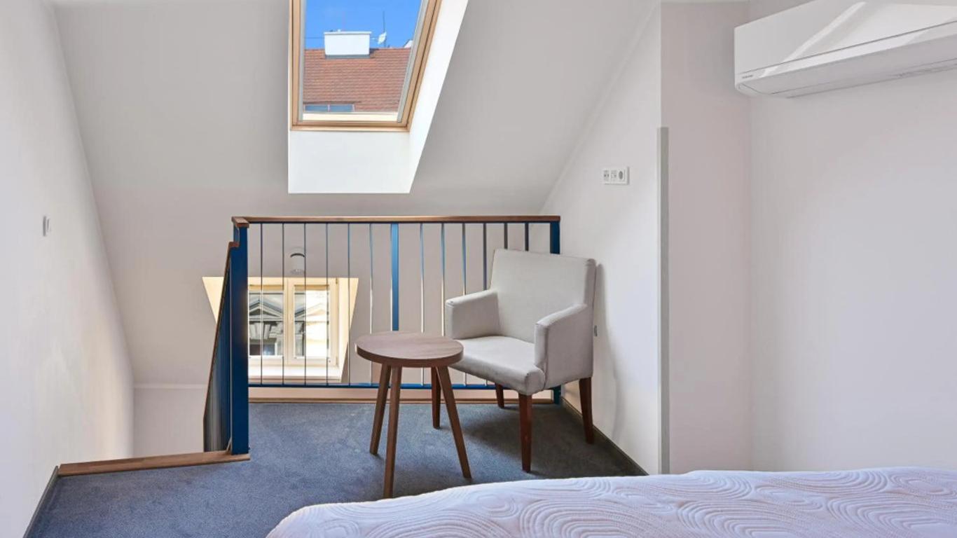 Hotel Prague Star