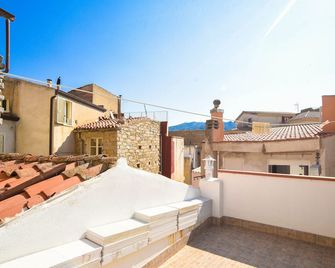 Casa Marta - Nuoro - Balcón