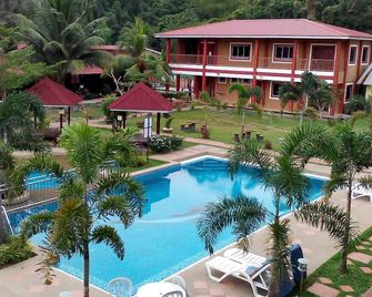 Purnama Beach Resort - Pangkor - Piscine