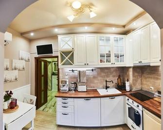 Apartment Alpremira - Varna - Keittiö
