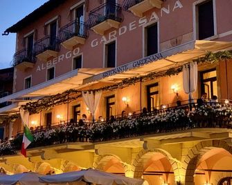 Albergo Gardesana - Torri Del Benaco - Rakennus