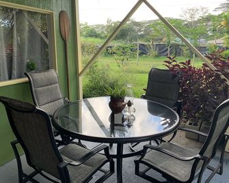 Beautiful 2 bedroom Duplex between Hilo and Puna - Keaau - Patio