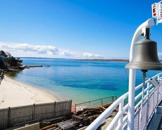 Harbor Landing Resort - Vineyard Haven