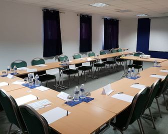 ibis Styles Marseille Plan de Campagne - Les Pennes-Mirabeau - Meetingraum