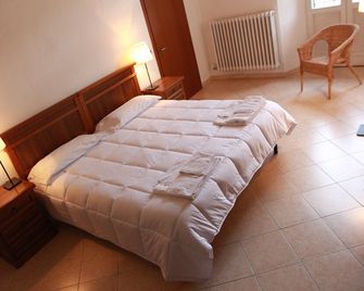 Hotel Portici - Vicoforte - Ložnice