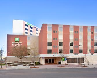 Holiday Inn Express & Suites Austin Downtown - University - Austin - Building