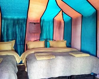 Camelman Camp - Taouz