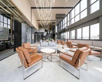 Ramada By Wyndham Bangkok Sukhumvit 87 - Bangkok - Lounge