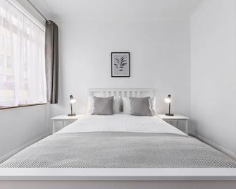 Adjacent to Buckingham Palace & Westminster Abbey - 倫敦 - 臥室