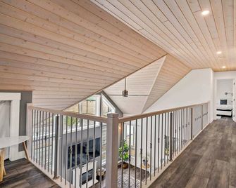 Radiant Retreat -Spacious Home - Heart of Radium! - Radium Hot Springs - Stairs