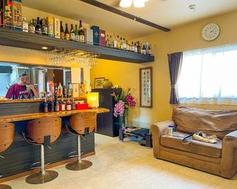 B&B 4 Rooms - Naha - Bar