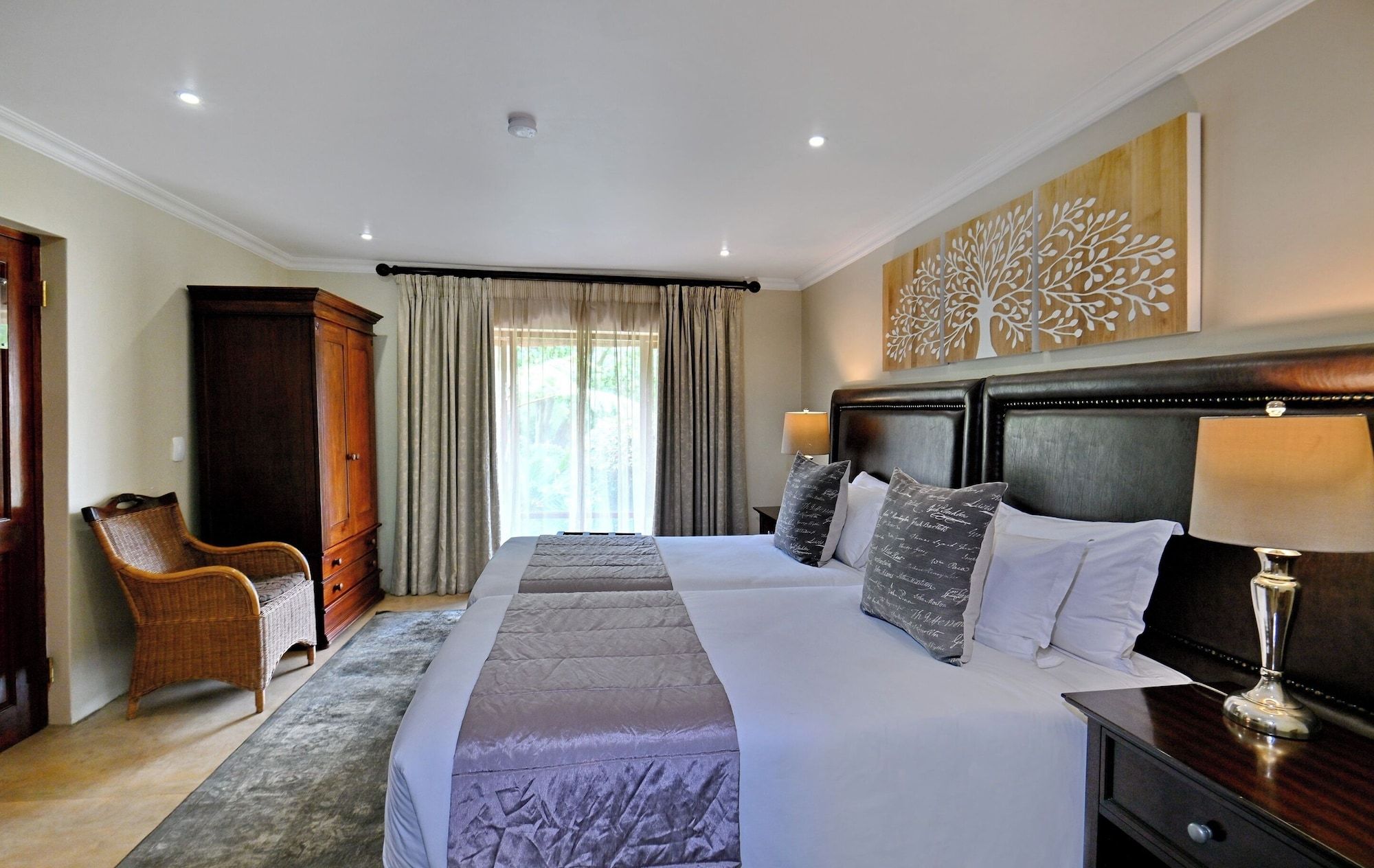 Black Eagle Hotel & Spa thumbnail 3